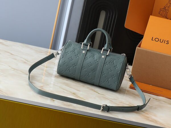 1:1 Replica Louis Vuitton LV Keepall Bandouliere 25 Taurillon Monogram Luxury Bag For Women M13866 - 25 cm