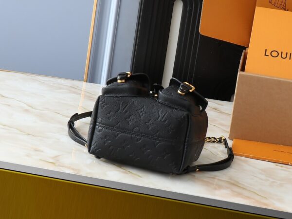 1:1 Replica Louis Vuitton LV Backup Bicolor Monogram Empreinte Leather Luxury Bag For Women M47072 - 22cm