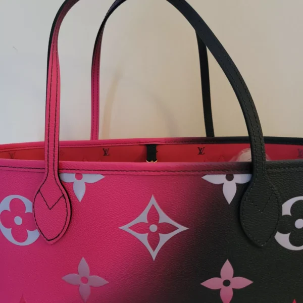 1:1 Replica Louis Vuitton LV Midnight Fuschia Neverfull MM Monogram Luxury Bag For Women - 31cm/ 12.3in
