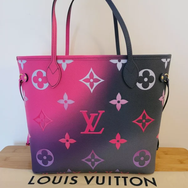 1:1 Replica Louis Vuitton LV Midnight Fuschia Neverfull MM Monogram Luxury Bag For Women - 31cm/ 12.3in