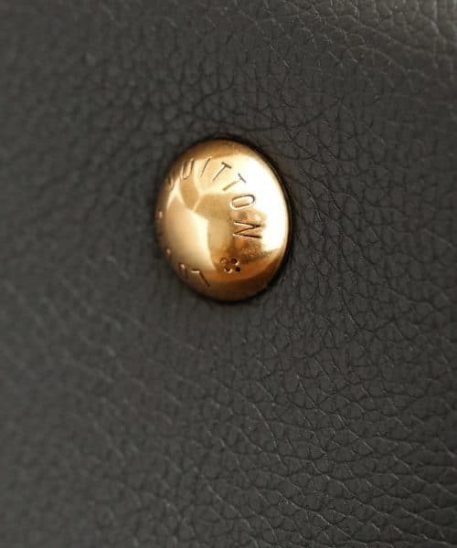 1:1 Replica Louis Vuitton Low Key Hobo MM Black M24856 - 31cm