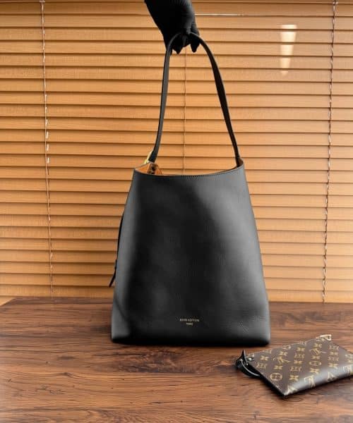 1:1 Replica Louis Vuitton Low Key Hobo MM Black M24856 - 31cm